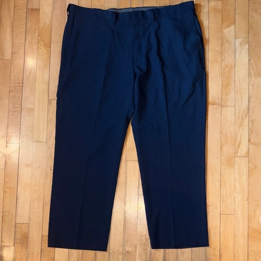 Haggar Men's Deep Blue Dress Pants 44x30